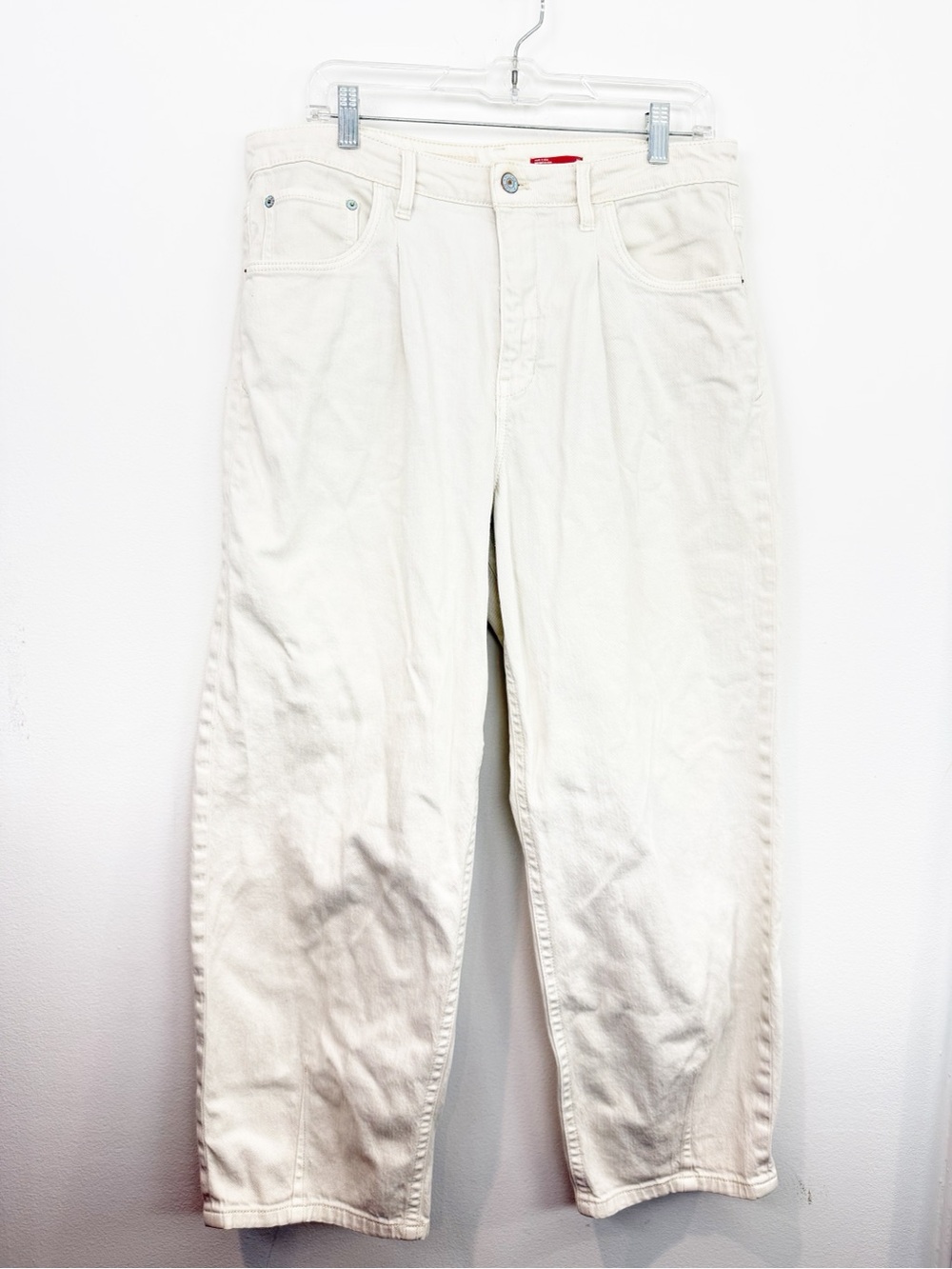 Anthropologie Pilcro White Barrel Leg Jeans Size 31